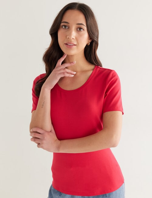 Bodycode Scoop Neck Short Sleeve Tee, Scarlet product photo
