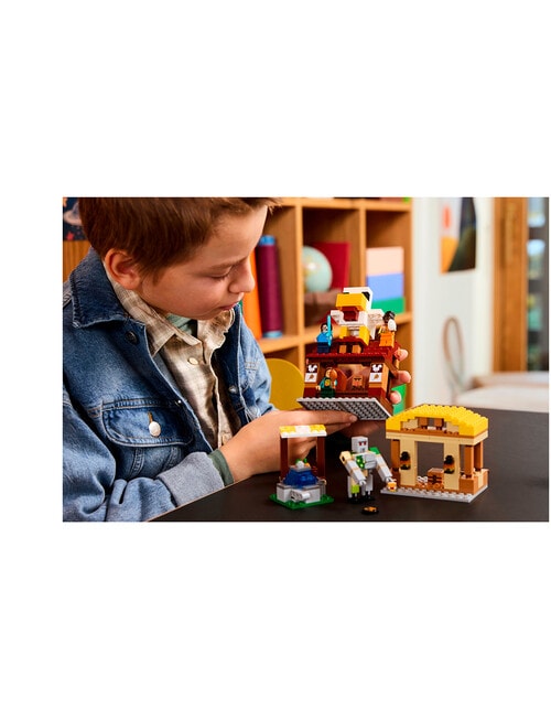 LEGO Minecraft The Ghast Balloon Village Attack, 21273 product photo View 07 L