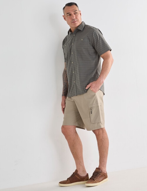 Kauri Trail Zip Cargo Shorts, Light Brown product photo View 03 L