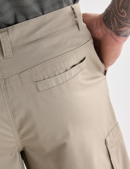 Kauri Trail Zip Cargo Shorts, Light Brown product photo View 05 L