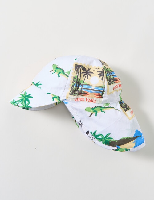 Teeny Weeny Postcard Legionaire Hat, White & Green product photo