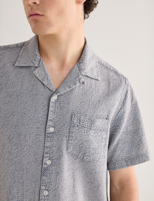 Tarnish Bahama Textured Shirt, Light Blue product photo View 05 L