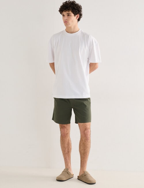 Tarnish Staple Shorts, Forest product photo View 03 L