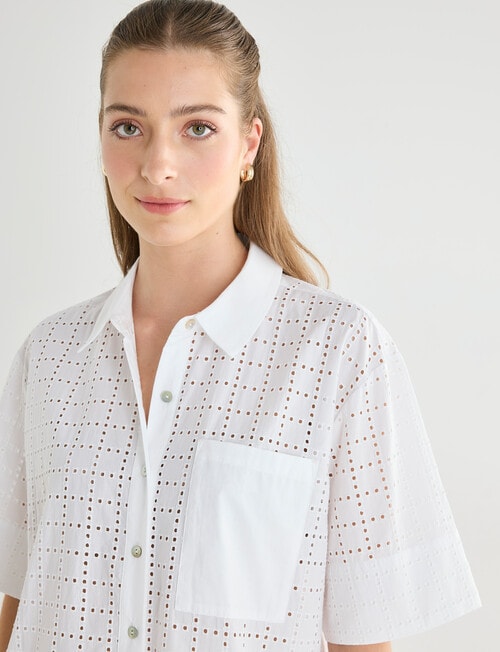 Mineral Sabina Broderie Boxy Shirt, White product photo View 04 L