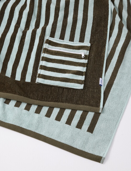 Verano Resort Zip Pocket Beach Towel product photo View 04 L