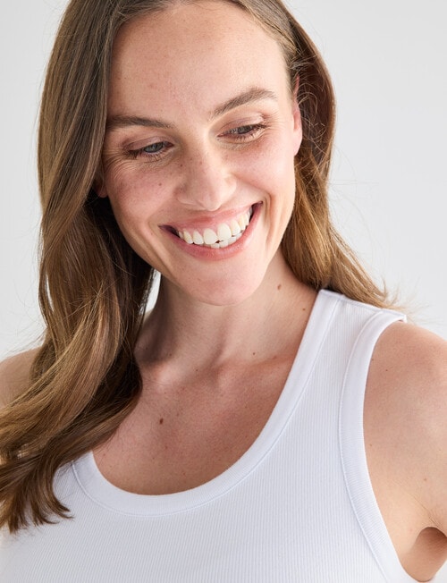 Whistle Sleep Shelf Bra Tank Top, White product photo View 04 L