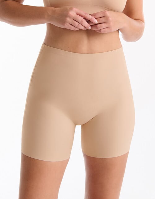 Ambra Silky Smooth Low Back Short, Praline product photo