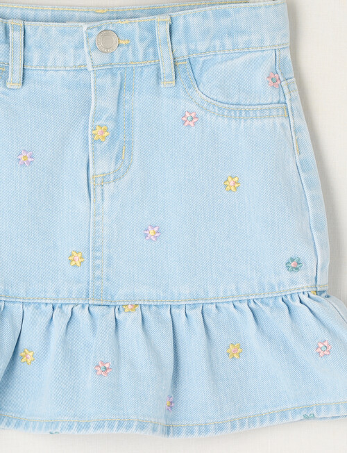 Mac & Ellie Embroidered Daisies Denim Skirt, Light Blue product photo View 02 L