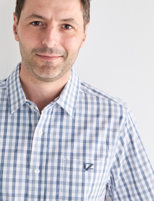 Line 7 Devin Short Sleeve Shirt, Blue product photo View 04 L