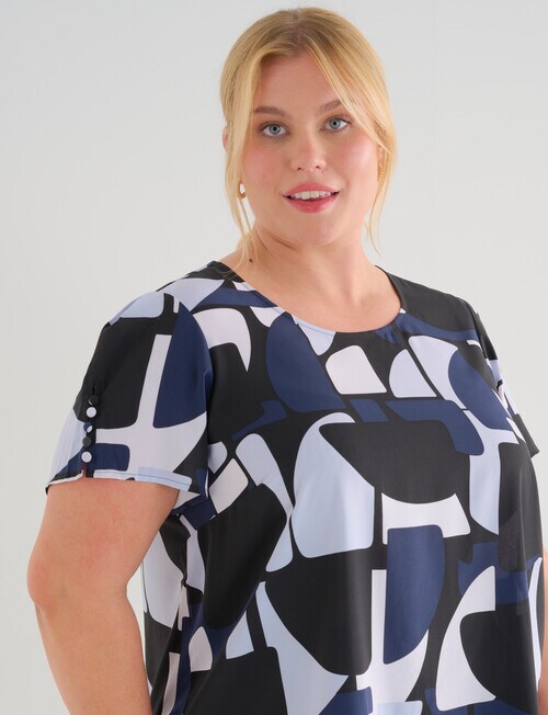 Studio Curve Graphic Print Shell Top, product photo View 04 L