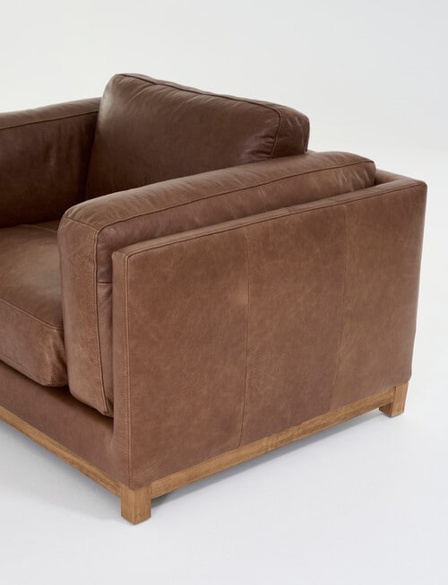 LUCA Furniture Venice Leather Chair product photo View 04 L