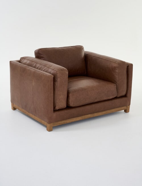 LUCA Furniture Venice Leather Chair product photo