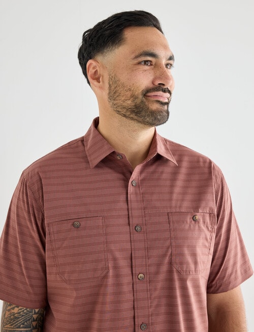 Kauri Trail Base Stretch Short Sleeve Shirt, Rust product photo View 04 L