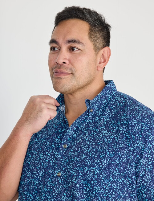 Gasoline King size Ditsy Floral Shirt, Blue product photo View 04 L