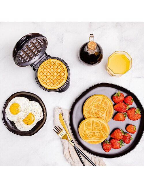 Uncanny Darth Vader Mini Waffle Maker - Cooking