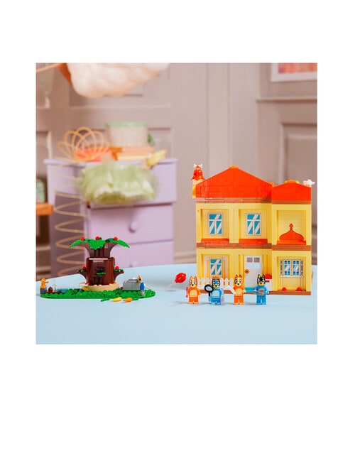 LEGO Bluey Family House, 11203 product photo View 03 L
