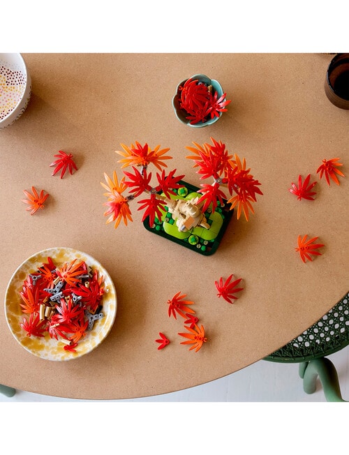 LEGO Botanicals Japanese Red Maple Bonsai Tree, 10348 product photo View 05 L