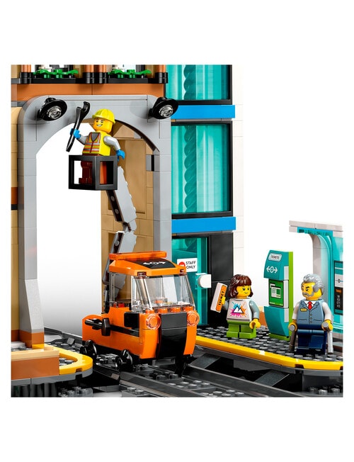 LEGO City Central Train Station, 60469 product photo View 04 L