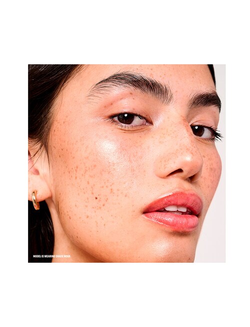 benefit Glow-la-la Velvet Gleam Highlighter product photo View 03 L