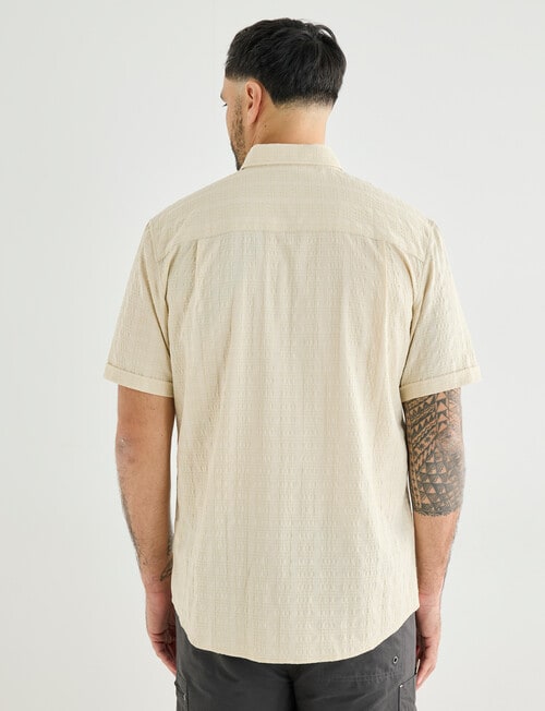 Kauri Trail Grid Texture Short Sleeve Shirt, Natural product photo View 02 L
