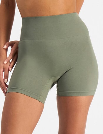 Bonds Move Seamless Hot Short, Hike Club product photo