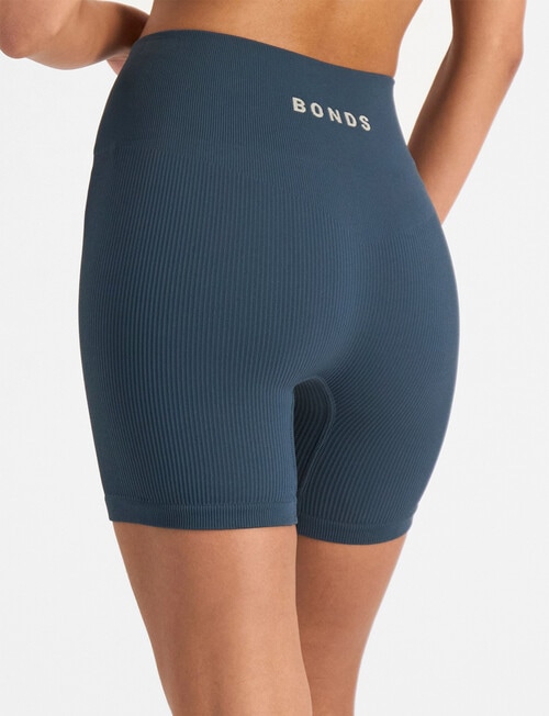 Bonds Move Rib Seamless Midi Shorts, Blue Pine product photo View 03 L