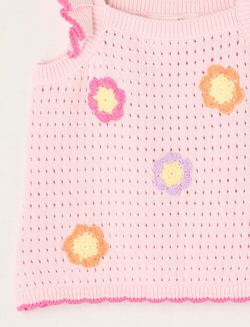 Mac & Ellie Daisies Crochet Look Top, Blush product photo View 03 L