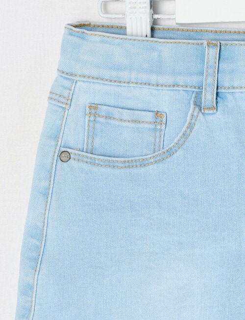 Mac & Ellie Lace Trim Stretch Denim Short, Light Blue product photo View 04 L