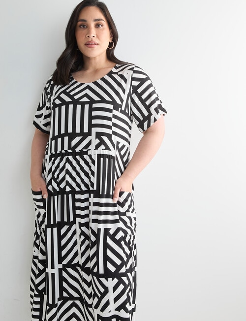 Studio Curve Abstract Stripe Oversize Pocket Dress, Black product photo