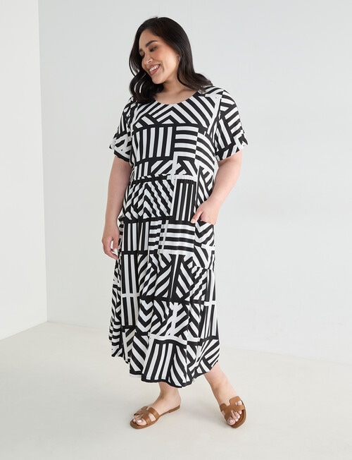 Studio Curve Abstract Stripe Oversize Pocket Dress, Black product photo View 03 L