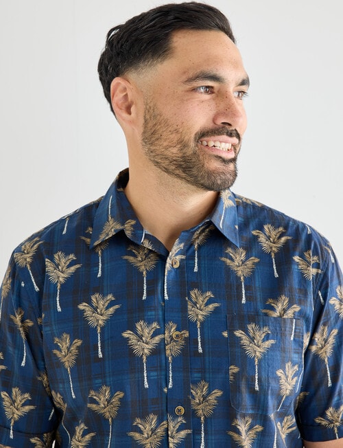 Kauri Trail Print Lawn Short Sleeve Shirt, Dark Blue product photo View 04 L