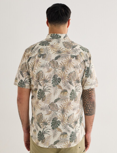 Kauri Trail Print Lawn Leaf Short Sleeve Shirt, Natural product photo View 02 L