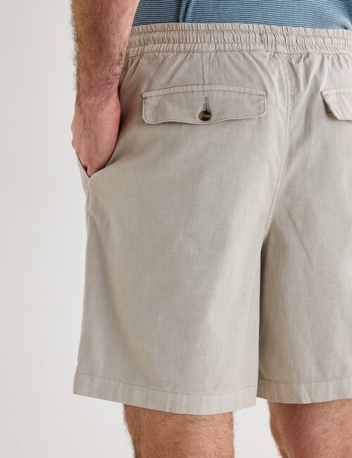 Chisel Shorts, Sand product photo View 05 L