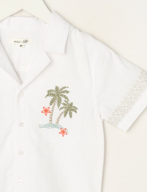 Mac & Ellie Embroidered Palm Short Sleeve Shirt, Rice product photo View 02 L