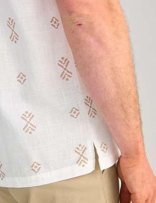 Gasoline Venice Ditsy Slub Short Sleeve Shirt, Beige product photo View 06 L