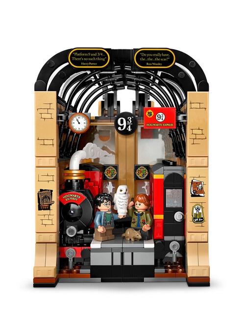 LEGO Harry Potter Book Nook: Hogwarts Express product photo View 04 L