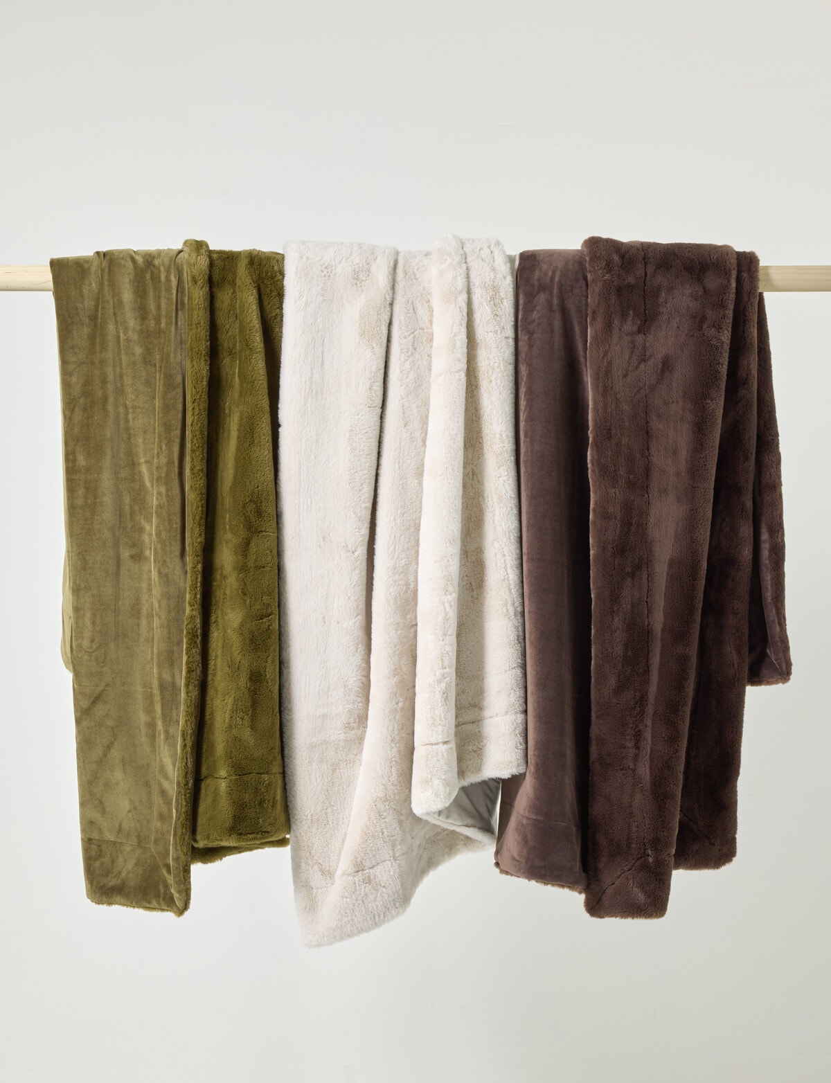 Tilly Home Essie Faux Fur Throw - Lounge Cushions & Throws