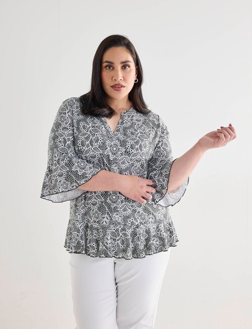 Studio Curve Collection Top, Lace Print product photo View 05 L