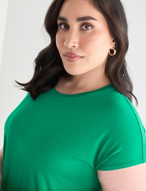 Bodycode Curve Boxy Tee, Amazon Green product photo View 04 L