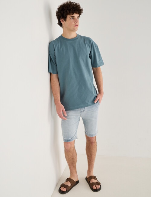 Tarnish Eli Oversized Tee, Vintage Green product photo View 03 L