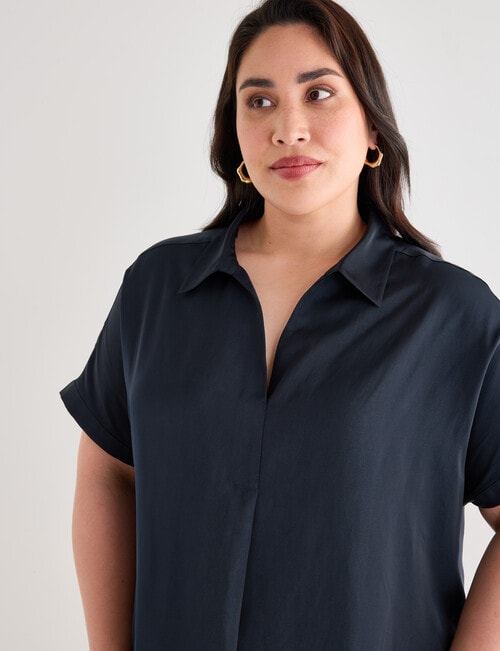 Studio Curve Collection Hammered Satin Boxy Shirt, Black product photo