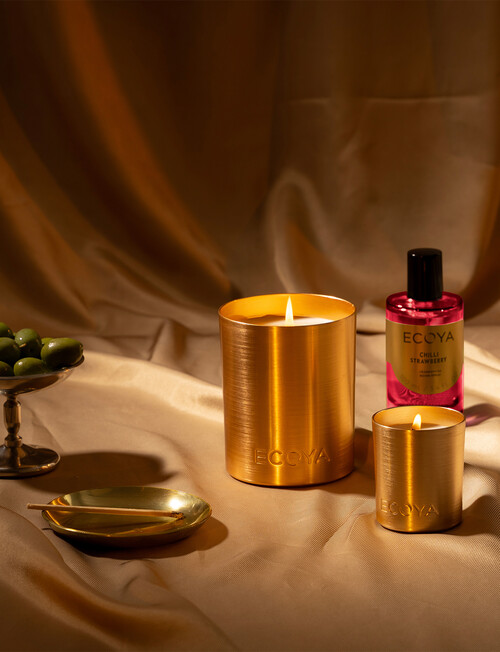 Ecoya Goldie Candle, Chilli Strawberry, 460g product photo View 02 L