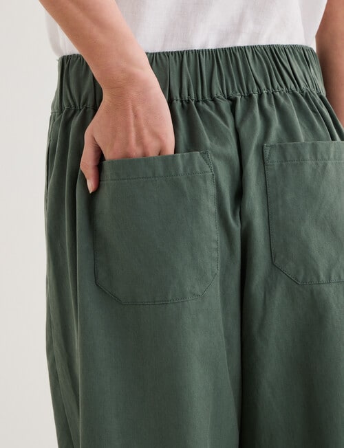 Zest Flat Front Barrel Pant, Kelp product photo View 05 L