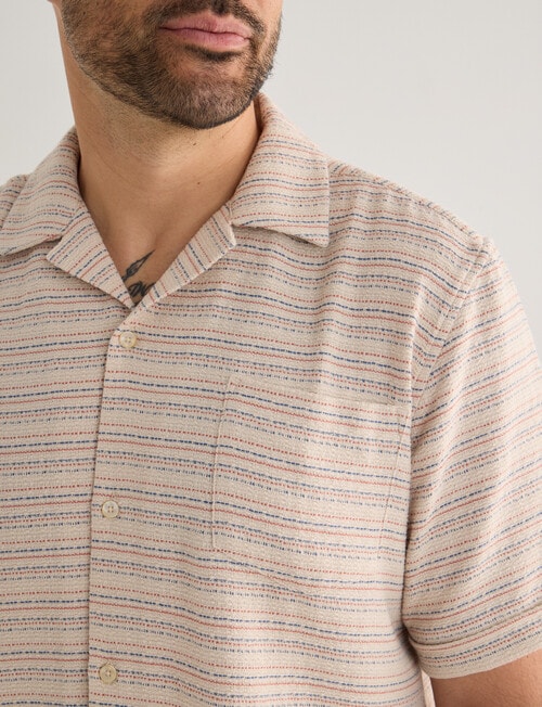 Kauri Trail Textured Stripe Short Sleeve Shirt, Natural product photo View 05 L
