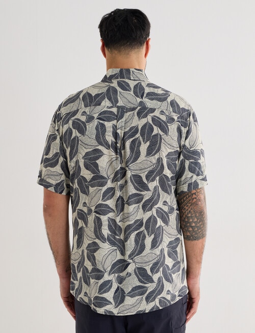 Kauri Trail Print Palm Short Sleeve Viscose Shirt, Tan product photo View 02 L