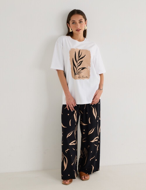 Zest Holiday Tee, Graphic Almond product photo View 03 L