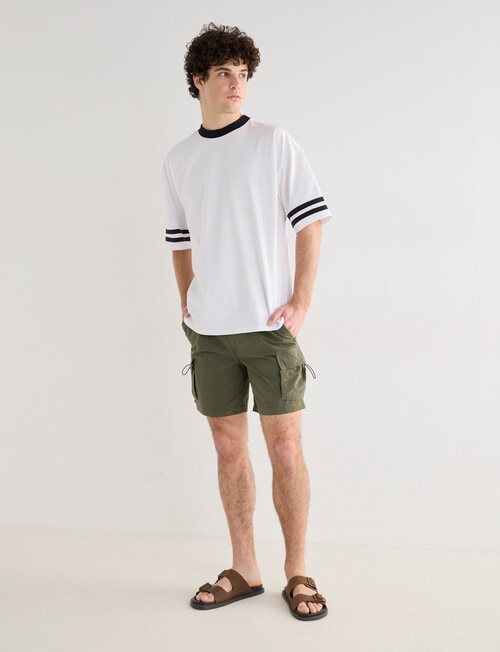 Tarnish Manhattan Cargo Short, Khaki product photo View 03 L