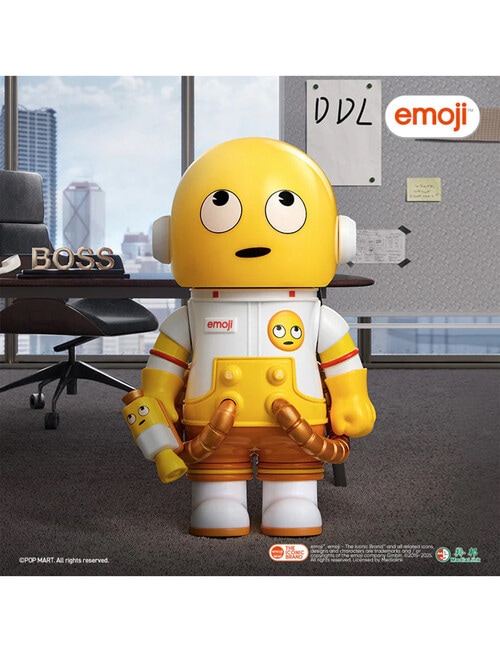 Pop Mart Mega Space Molly 100% x Emoji Series product photo View 16 L