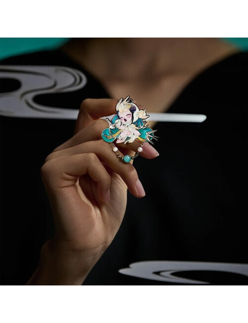 Pop Mart Skullpanda The Mirage Series Breastpin product photo View 03 L