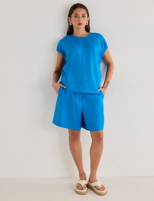 Zest Linen Bermuda Short, Blue Jewel product photo View 03 L